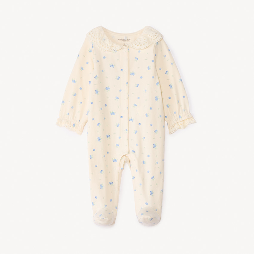Pijama impreso de arándanos con cuello de tipo claudine bordado para niña bebé. 