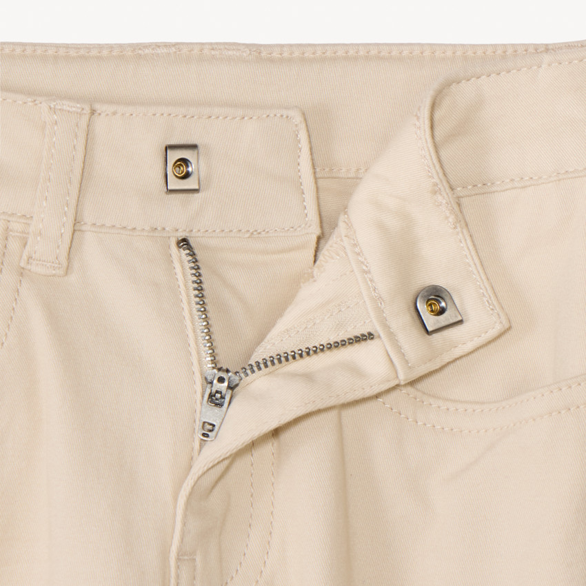 Pantalón slim liso efecto arrugado para niño 