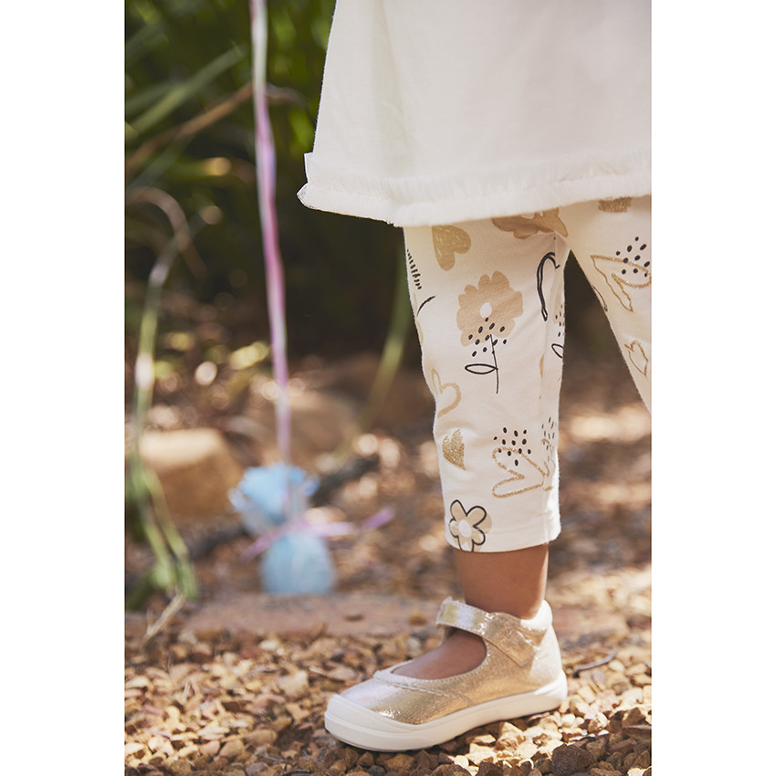 Conjunto de ceremonia con túnica y pantalón impreso para bebé niña 