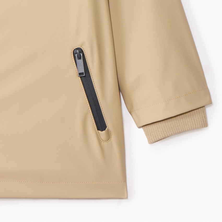 Parka de goma con forro de sherpa para niño 