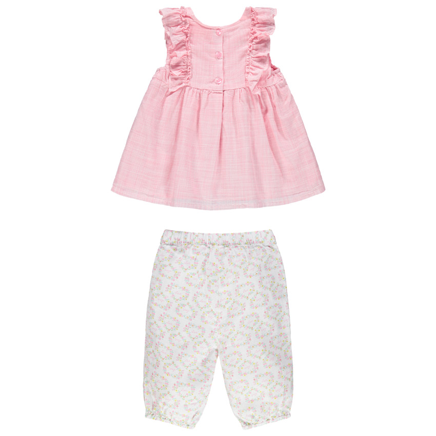 Conjunto con Camiseta con volantes y pantalon estampado flores all-over  Additional Conjunto con Camiseta con volantes y pantalon estampado flores all-over