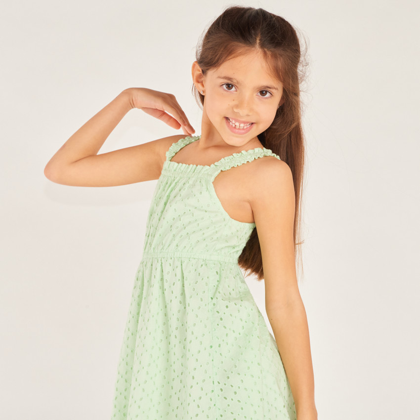 Ropa de tirantes de bordado inglés para niña 