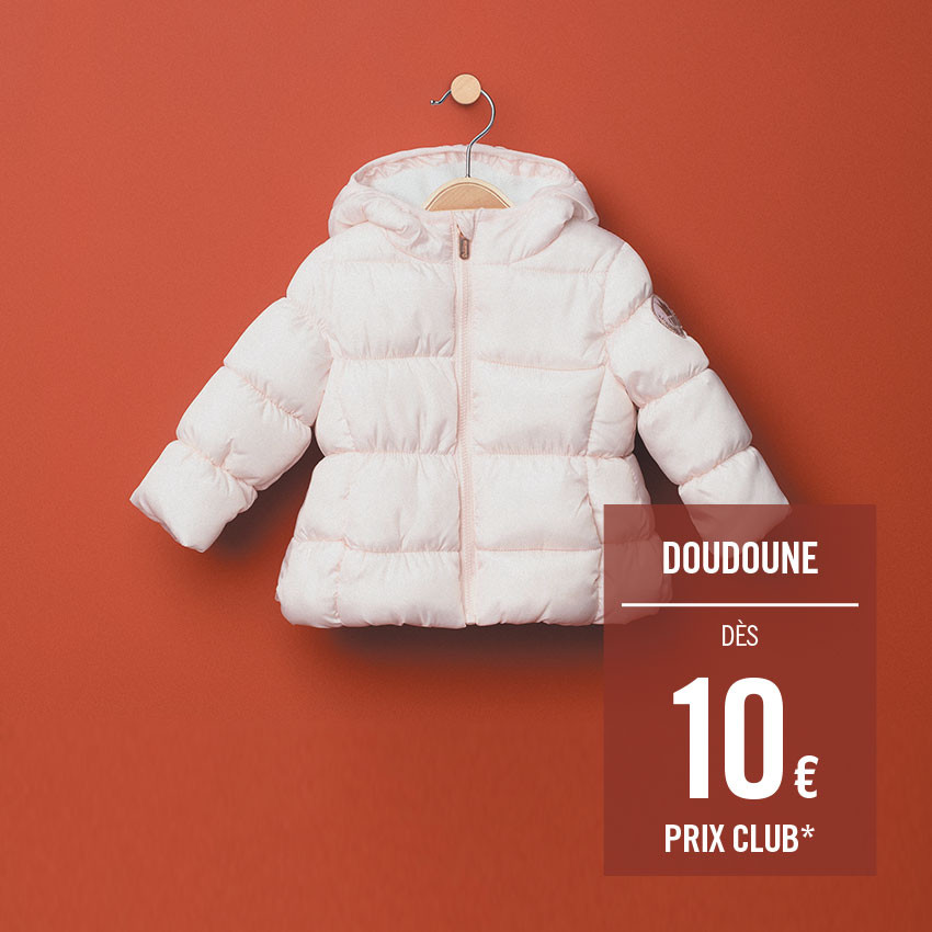 Anorak acolchado con capucha de forro polar 