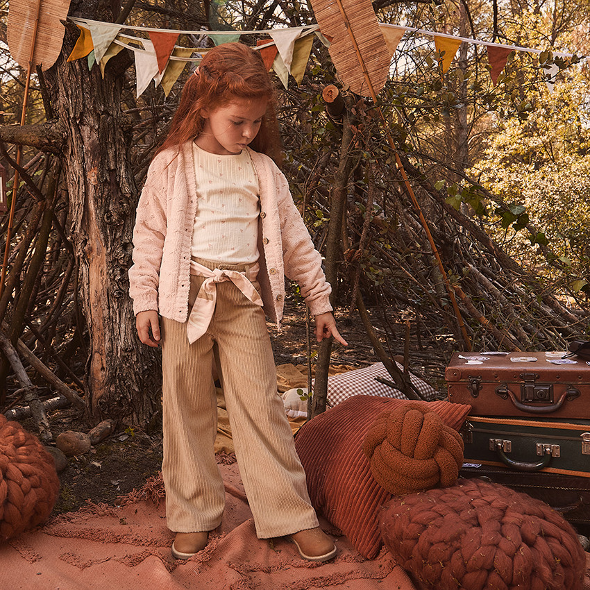 Chaleco de punto liso efecto fantasía para niña 