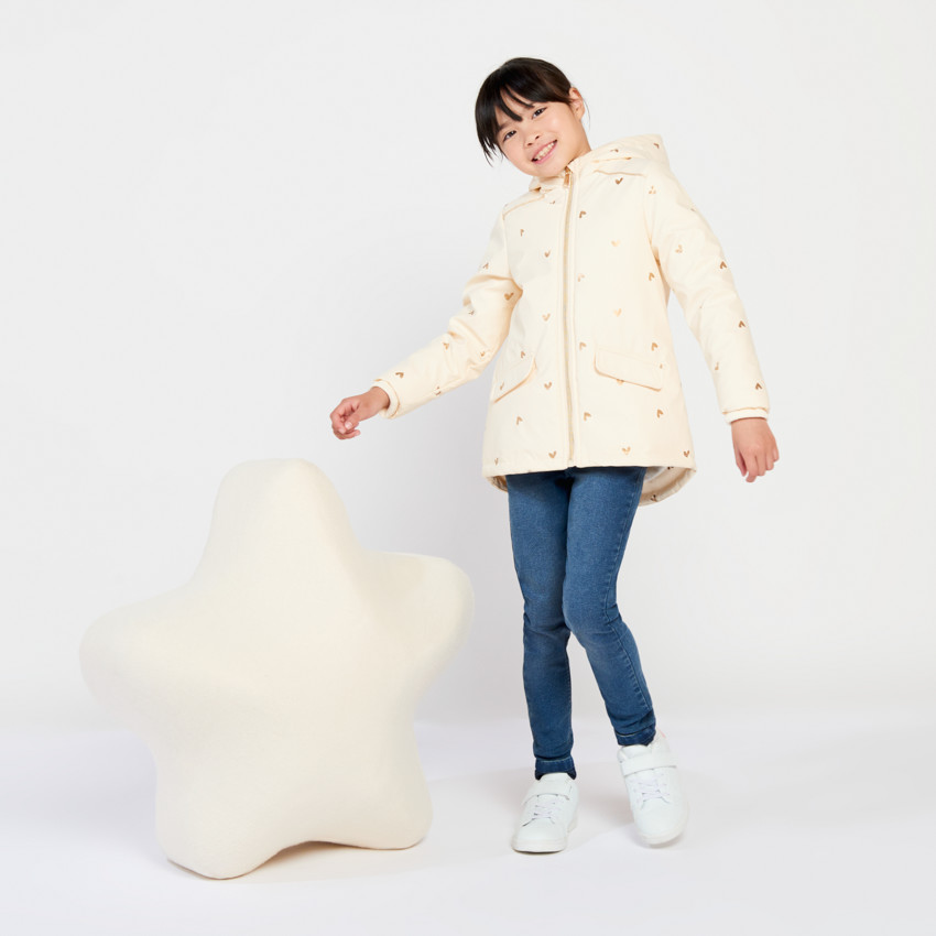 Parka de goma y terciopelo con estampado de corazones iridiscentes para niña 