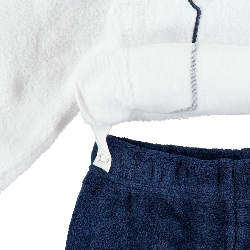 Pijama de terciopelo bicolor con animal y estrellas bordadas  