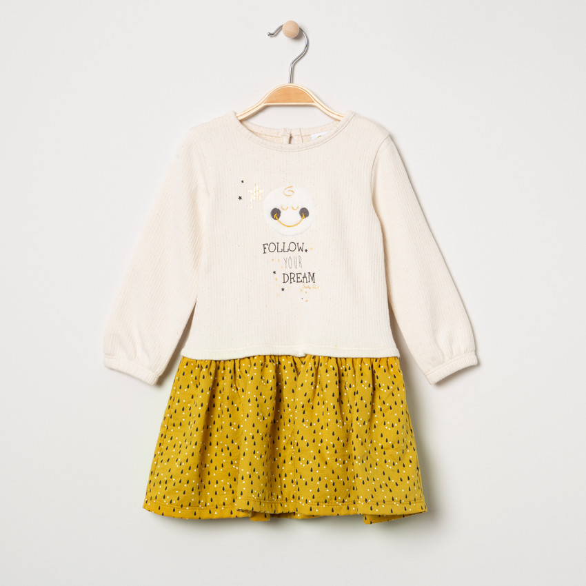 Vestido con manga larga y efecto 2 en 1 con parche de Smiley y bajo con volantes estampado 