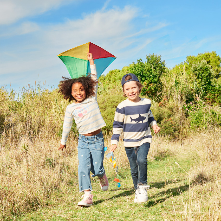Sudadera de rayas con estampado de cerezas para niña 