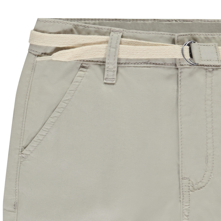 Bermudas lisas de tela con cinturón de lazo para niño 