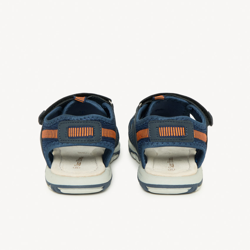 Sandalias con velcro y elásticos bicolores para niño 