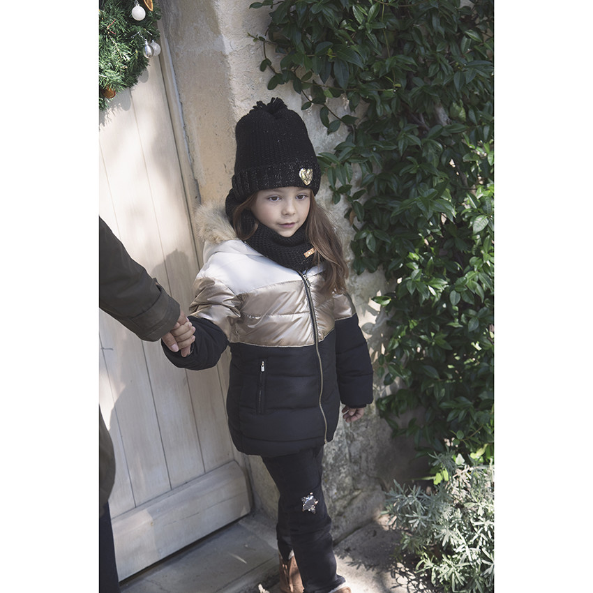 Chaqueta acolchada larga con capucha 