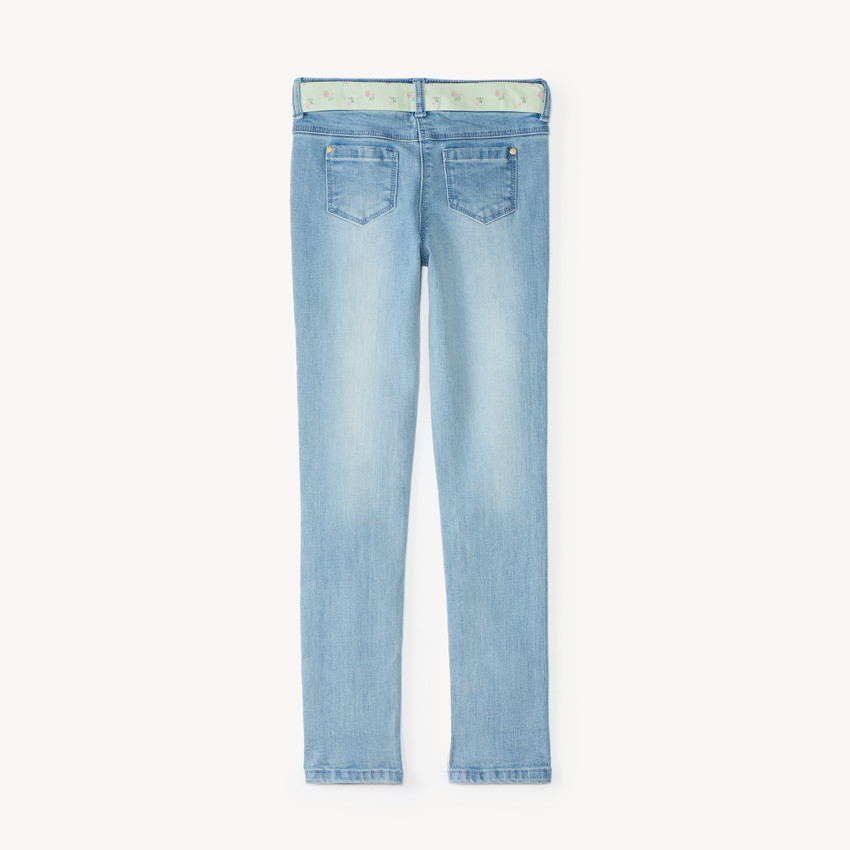 Jean slim para niña con cinturón de tela 