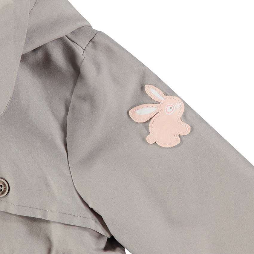 Trenca color sepia con volantes y forro de borreguillo 