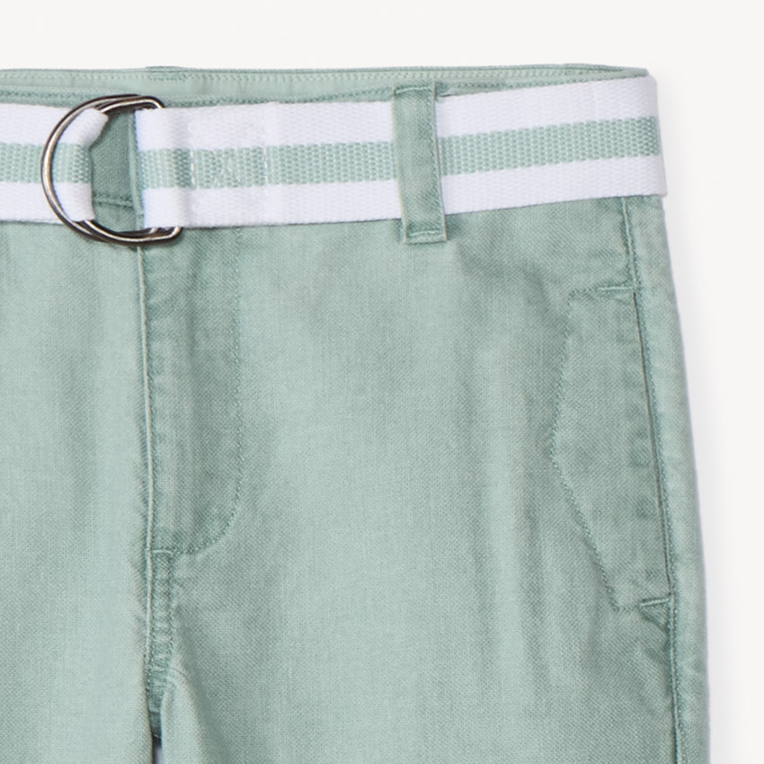 Pantalón recto de tela con cinturón para niño 
