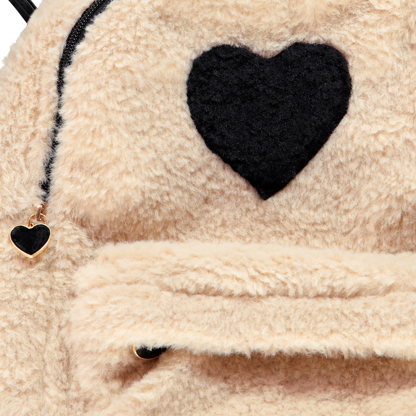 Mochila efecto borreguillo con corazón bordado  Additional Mochila efecto borreguillo con corazón bordado