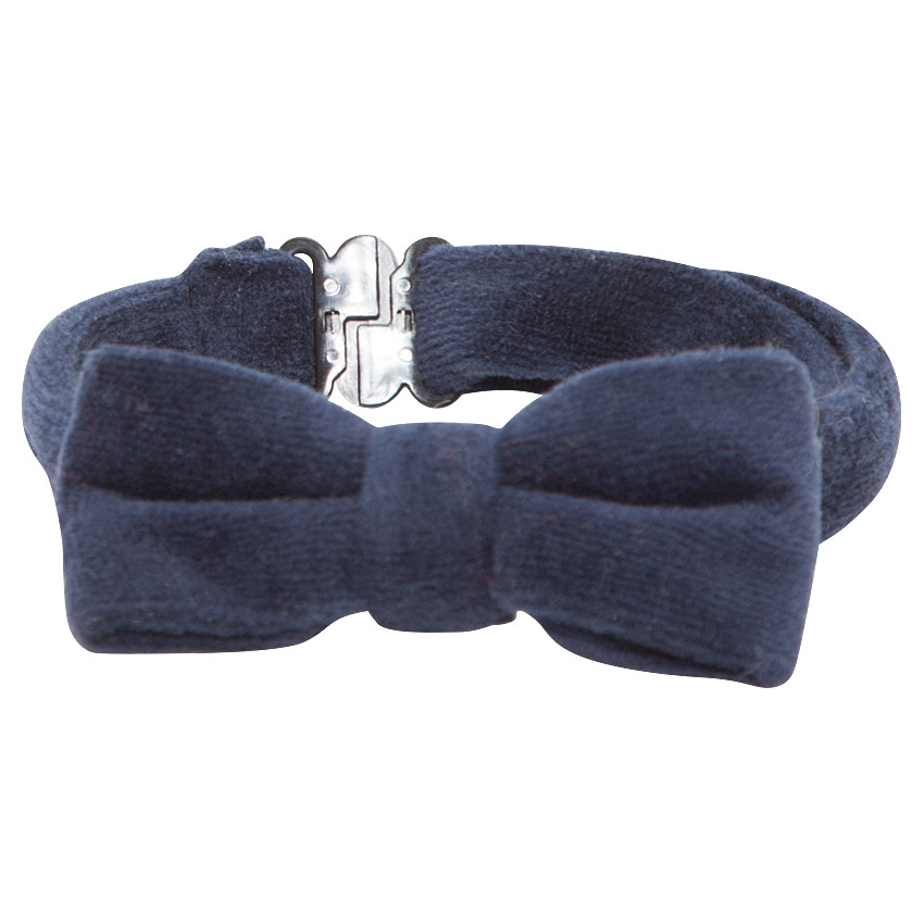 Lazo de mariposa de terciopelo liso 