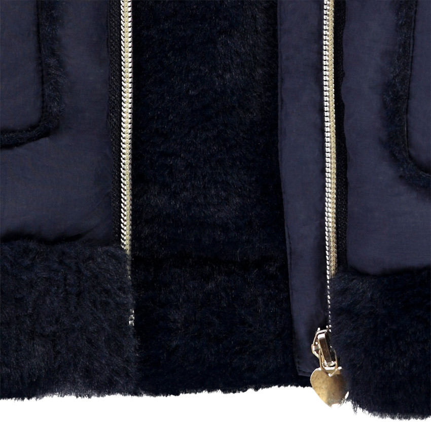 Chaqueta de niña bicolor con capucha y pelo sintético 