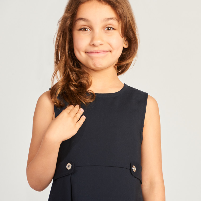 Vestido sin mangas de tela lisa para niña 