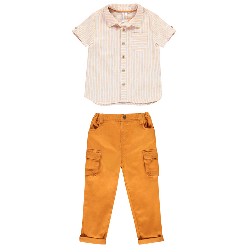Conjunto camisa rayas y pantalón cargo 
