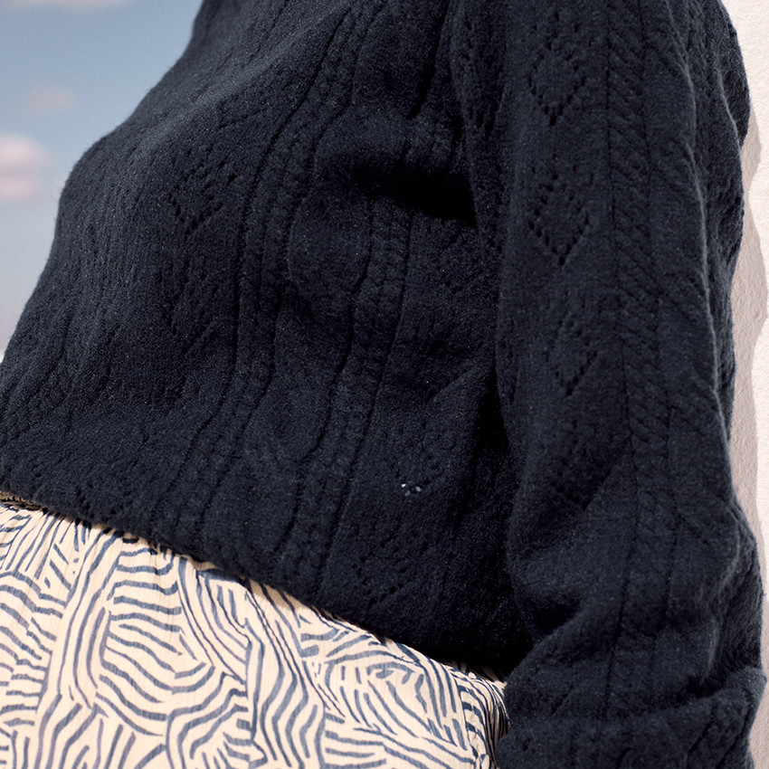 Suéter de punto con mangas abullonadas para mujer 