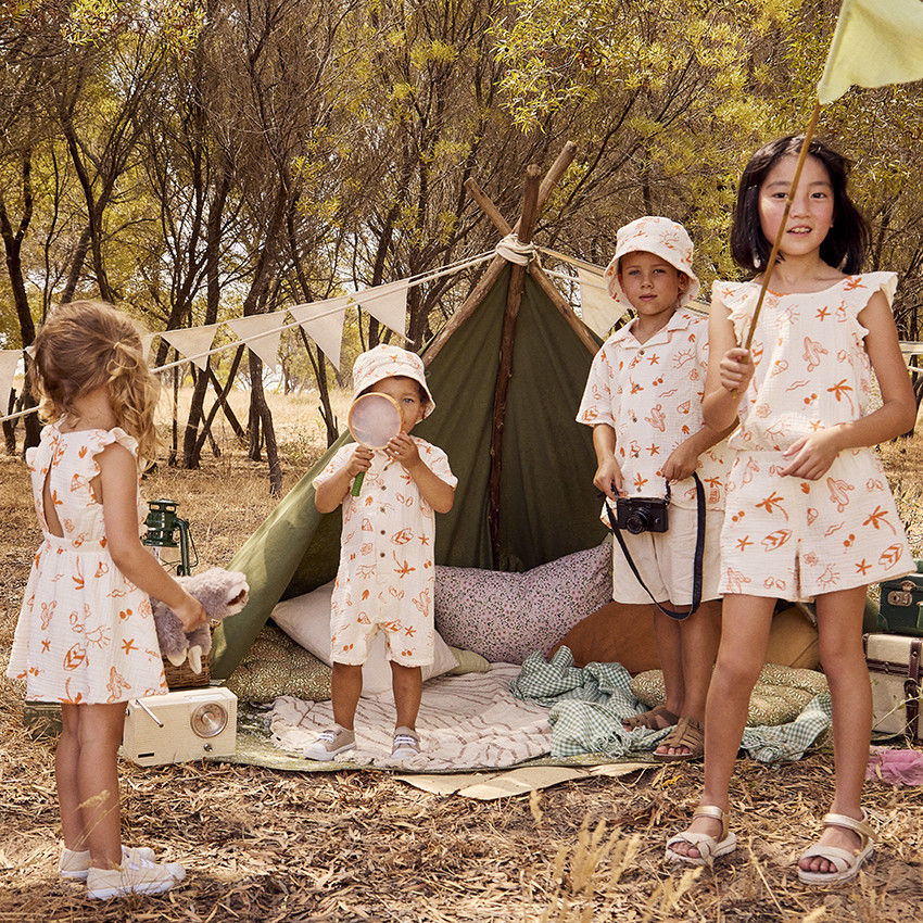 Combishort en tetra estampado fantasía vacaciones para niña 