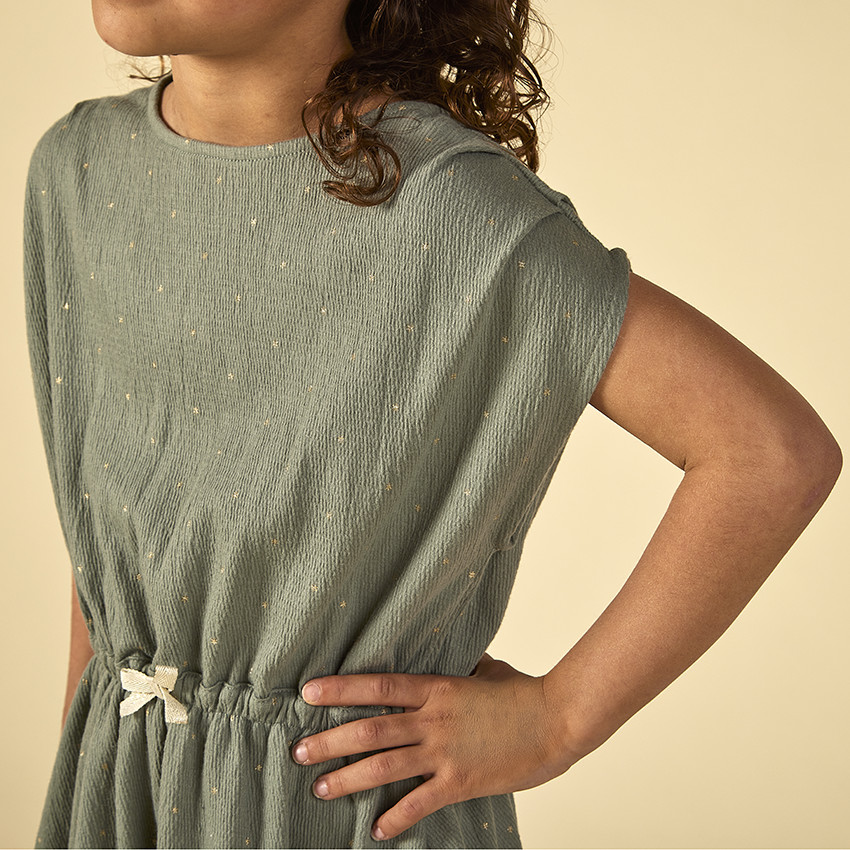 Vestido de manga corta con estampado de flores fantasía para niña 