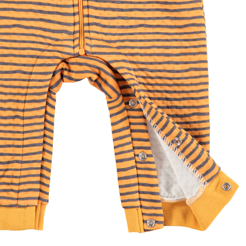 Mono largo de punto de rayas con tigre estampado  Additional Mono largo de punto de rayas con tigre estampado