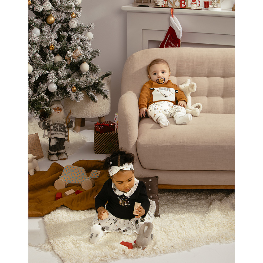 Conjunto con bolsillos canguro y erizo estampados 