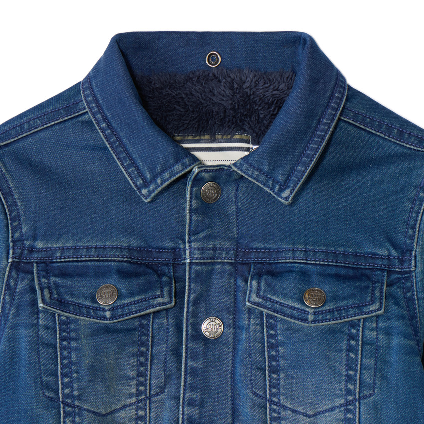 Chaqueta efecto denim con forro de felpa y capucha niño 