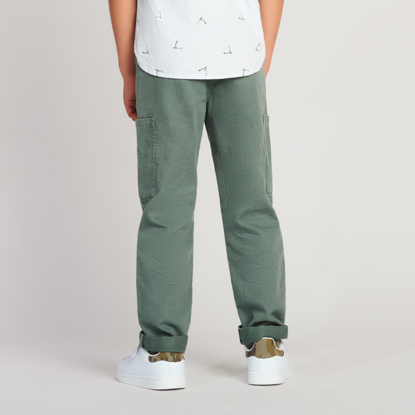 Pantalón efecto canalé con bolsillos para niño 