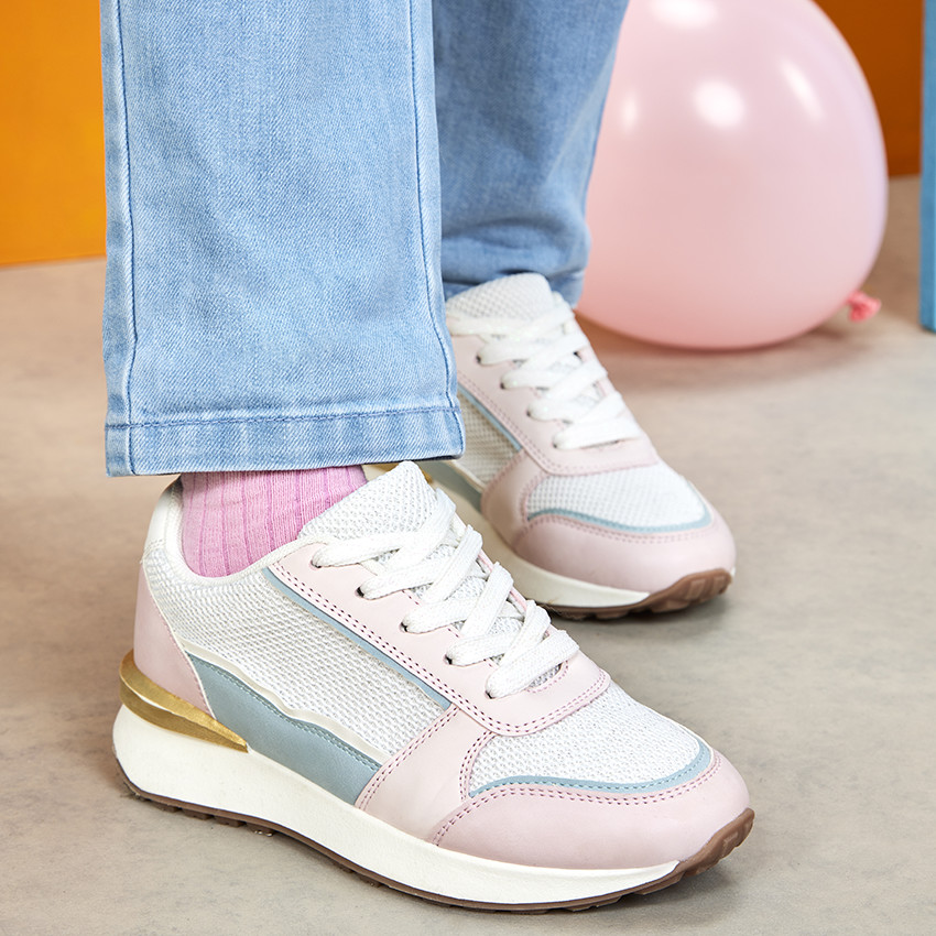 Zapatillas deportivas de malla con aplicaciones para niña 