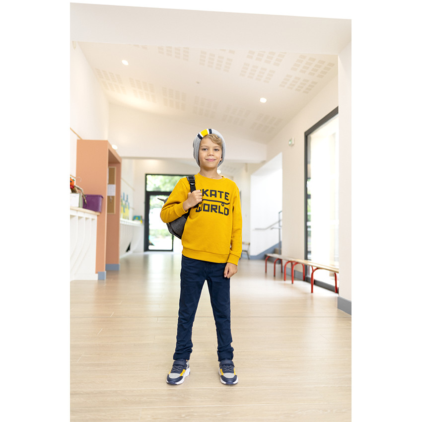 Pantalón slim de twill con efecto arrugado para niño  Additional Pantalón slim de twill con efecto arrugado para niño