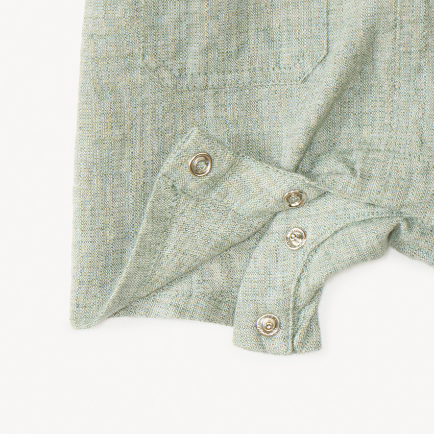 Conjunto corto de 2 piezas camiseta + peto para bebé niño 