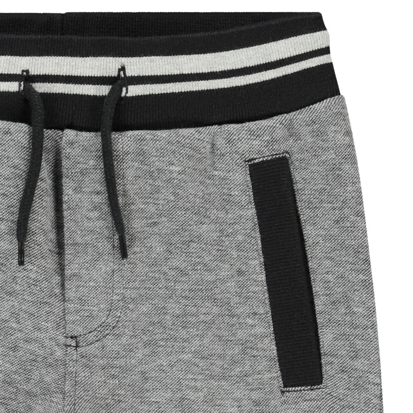 Pantalón de chándal con cortes para niño  Additional Pantalón de chándal con cortes para niño