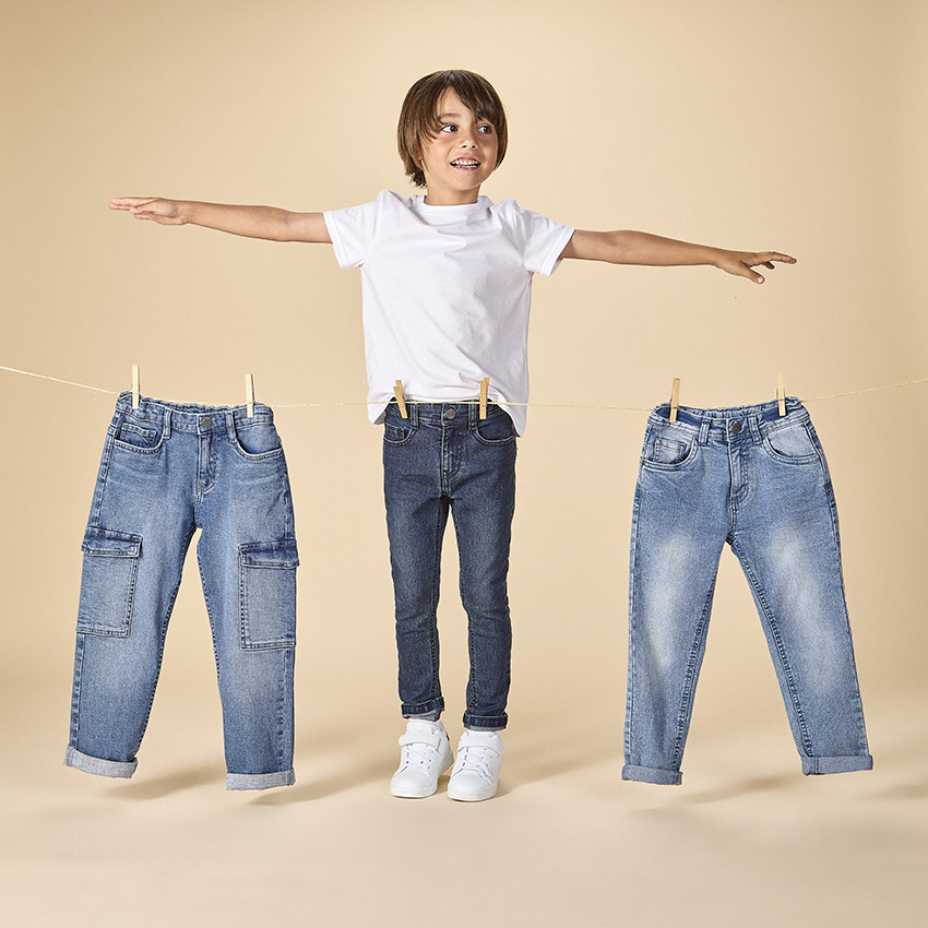 Jeans slim efecto lavado para niño.  Additional Jeans slim efecto lavado para niño.
