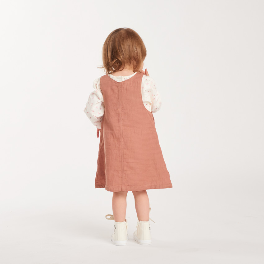 Conjunto para bebé niña con vestido de gasa de algodón y camiseta con estampado de flores. 