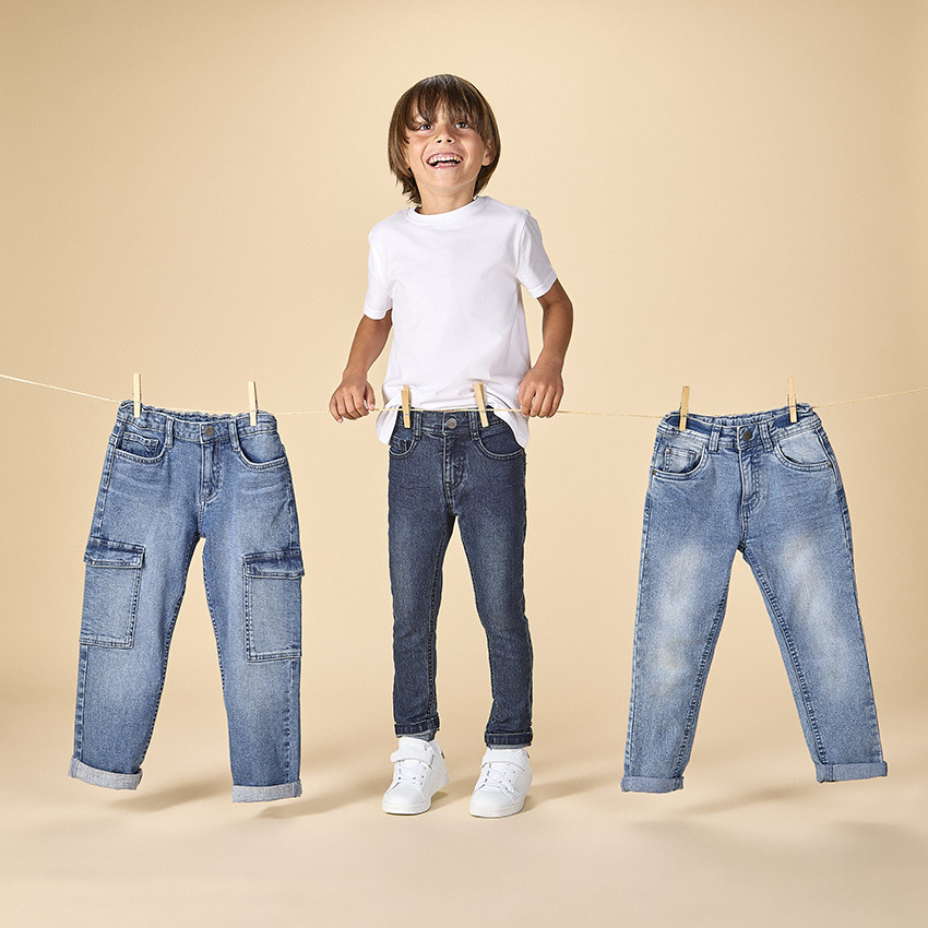 Jeans slim efecto lavado para niño.  Additional Jeans slim efecto lavado para niño.