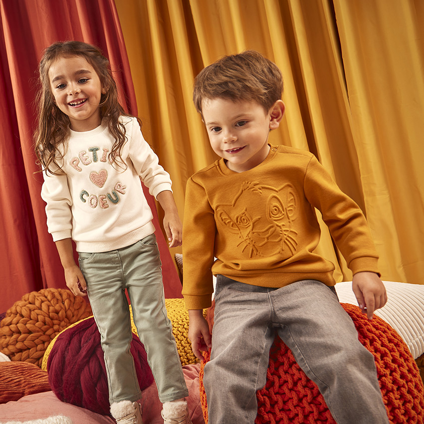 Sudadera de felpa con parches para bebé niña 