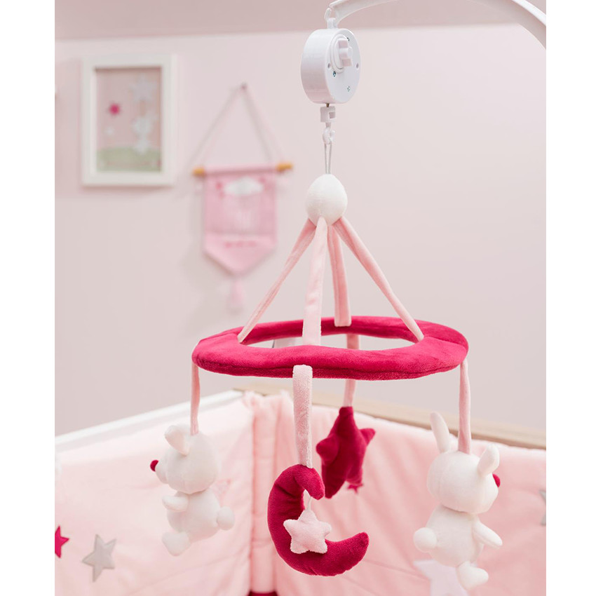 Móvil con suspensiones de fantasía de terciopelo 