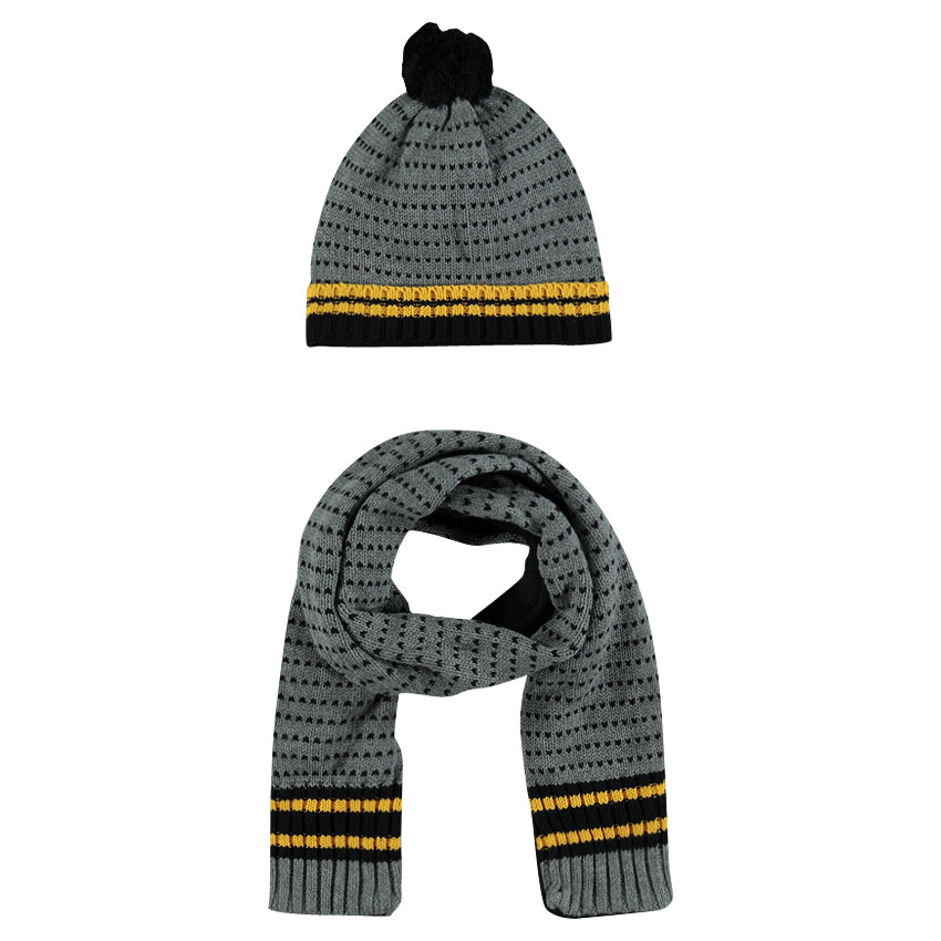 Conjunto gorro y bufanda de punto estampados jacquard 