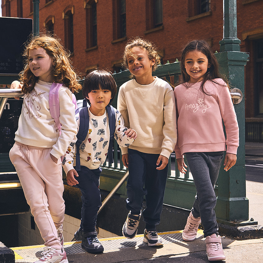 Pantalón jogging liso para niña 