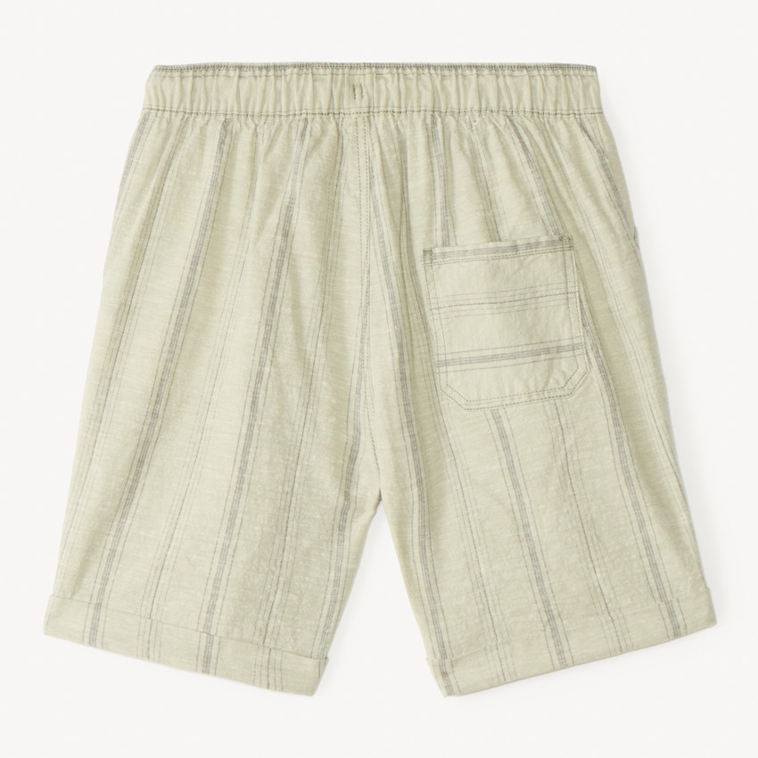 Bermudas de tela con finas rayas para niño 