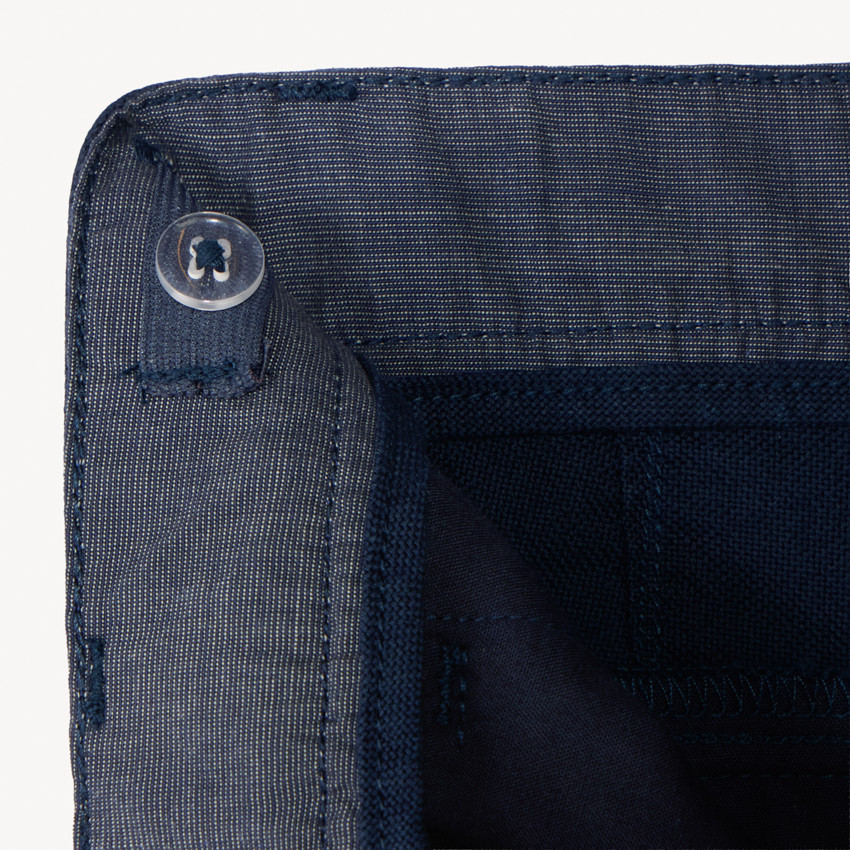 Pantalón recto de tela con cinturón para niño 