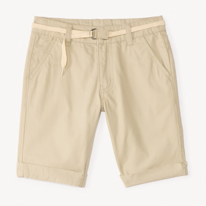 Bermudas lisos de tela con cinturón de cordón para niño 