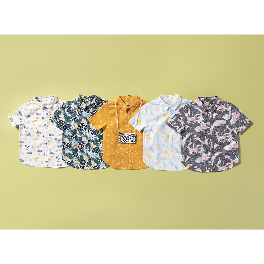 Camisa manga corta print palmeras y tablas 