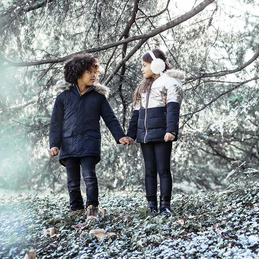 Vaqueros con efecto desgastado y arrugado con cortes   Additional Vaqueros con efecto desgastado y arrugado con cortes