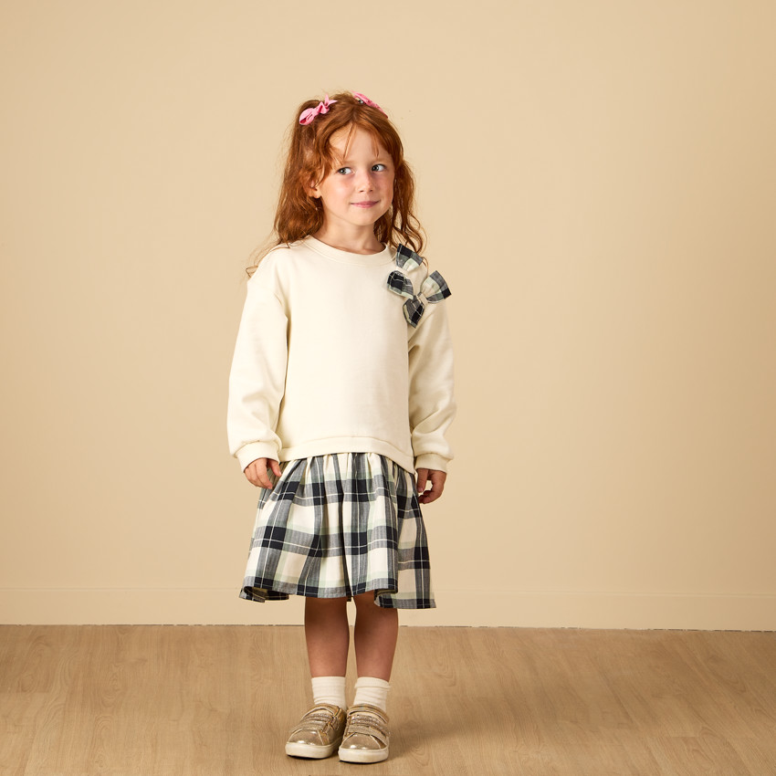 Vestido efecto 2 en 1 de dos materiales a cuadros para niña 