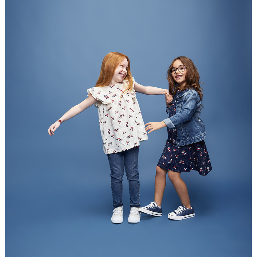 Veste en jean avec broderies fleurs dans le dos pour fille 