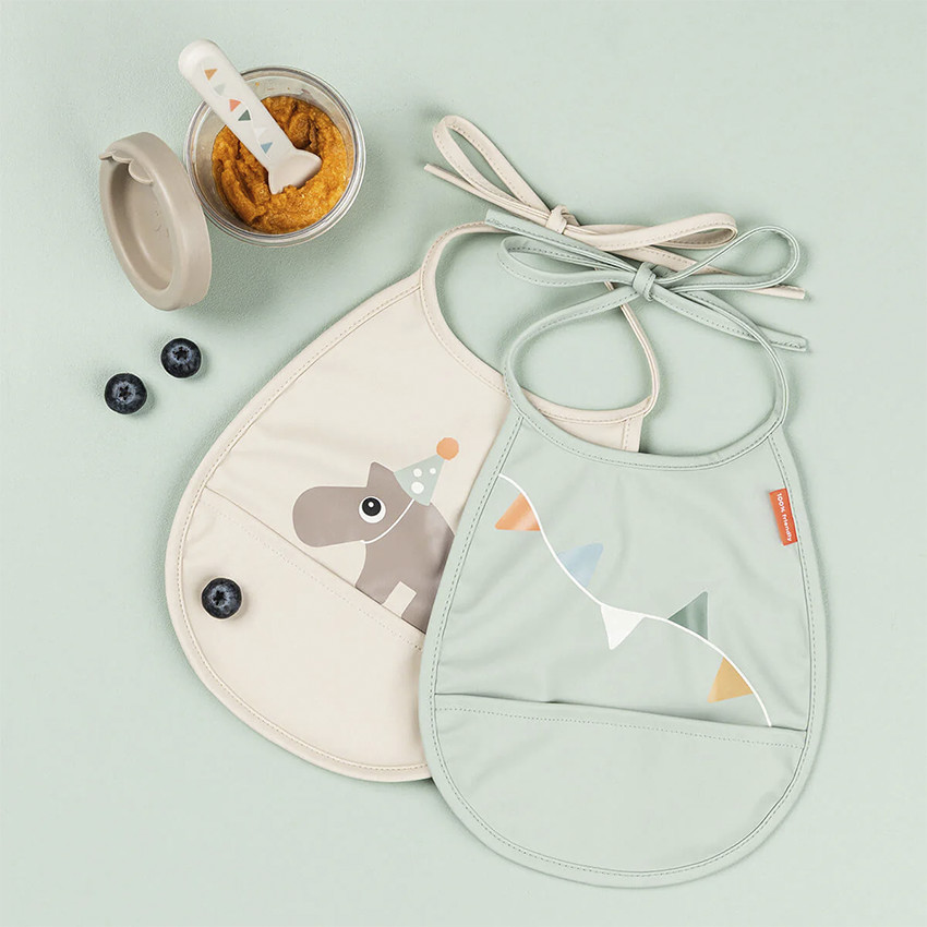 Baberos impermeables pequeños 2 uds. Celebration arena/ verde 