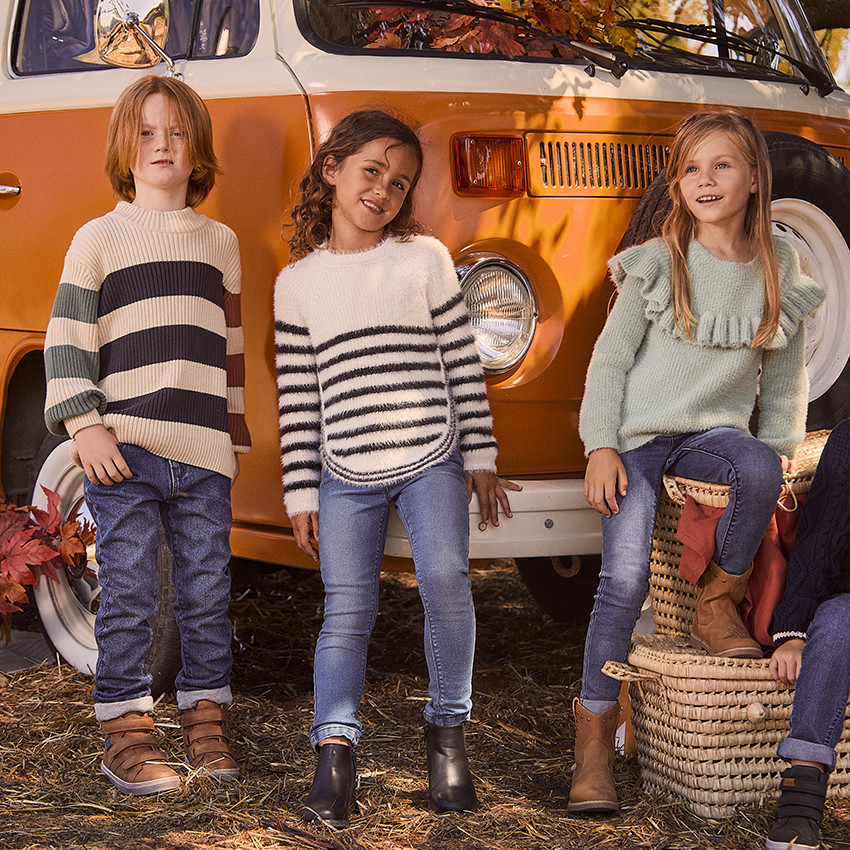 Suéter de punto rayado con efecto de piel de niña 